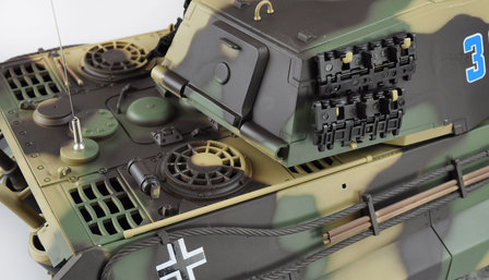 RC tank Kingtiger met Henschel koepel V7.0 2.4GHZ IR/BB met rook en geluid en luxe houten kist