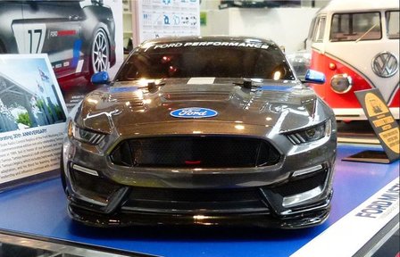 RC auto 58664 1/10 Ford Mustang GT4 (TT-02) Kit