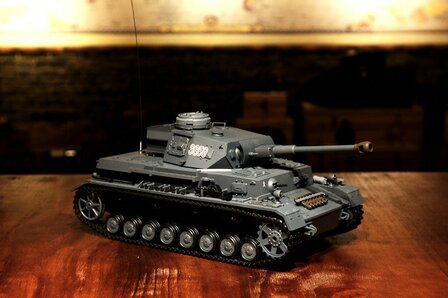 RC tank  RC Panzer &quot;Kampfwagen IV Ausf.F-2 Heng Long 1:16 grijs, rook en geluid, IR/BB, 2,4Ghz -V7.0