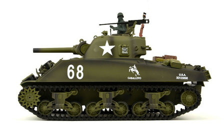 RC tank  U.S.M4A3 Sherman 2.4GHZ IR/BB rook en geluid V7.0  Control edition in luxe houten opberg kist
