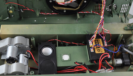 RC tank &ldquo;German Leopard 2A6 Heng Long 1:16 ET3749