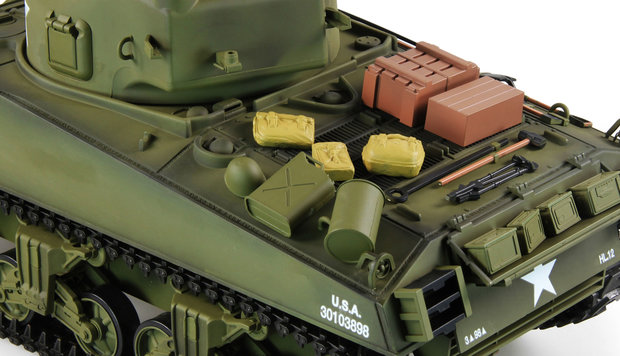 RC tank  U.S.M4A3 Sherman metalen tracks en aandrijving 2.4GHZ rook, geluid IR/BB Control edition in luxe opbergkist