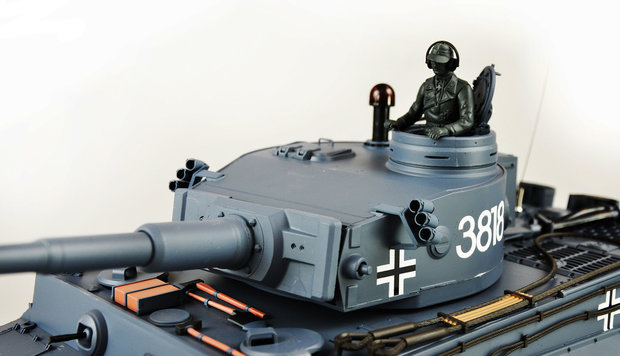 RC tank proffesional line line IR/BB Tiger 1 2.4GHZ  Control edition V6.0