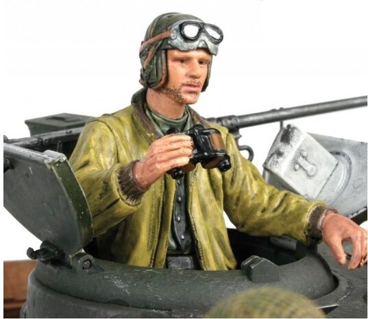 RC tank commander