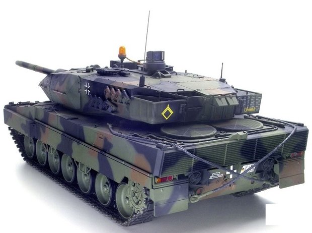 RC tank Tamiya 56020  bouwpakket Leopard 2A6 Full Option Kit 1:162