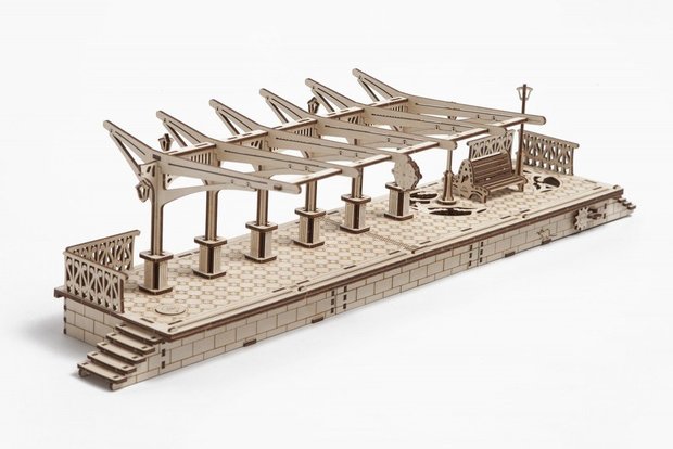 Houten bouwpakket Ugears trein station 74cm