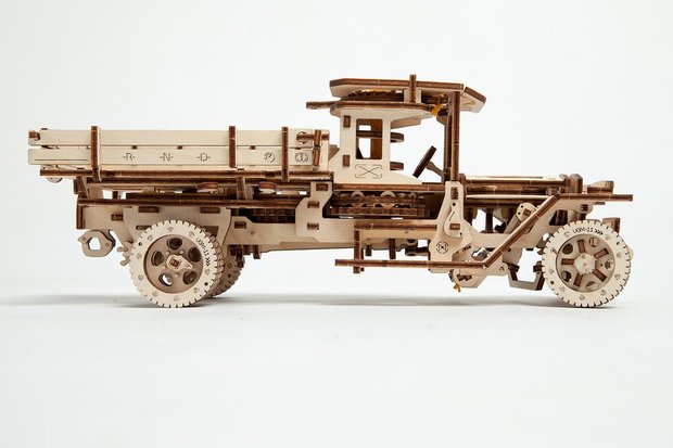 Houten bouwpakket Ugears truck UGM-11  34cm3