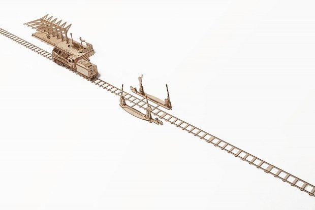 Houten bouwpakket Ugears spoorwegovergang 4mtr rail